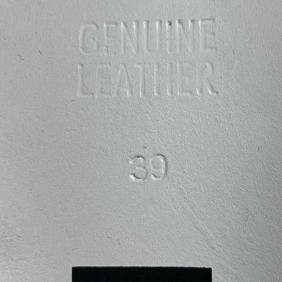 Golden Goose Black Leather YEAH Sneakers with White Trim - Picture 3 of 12